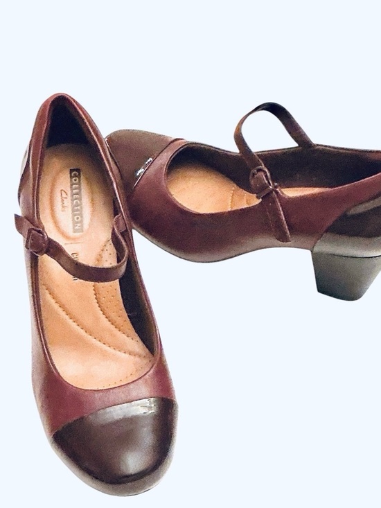 Clarks Shoes - Clarks Burgundy Leather Mary Jane Pump Patent Accents Women’s Size 10 W